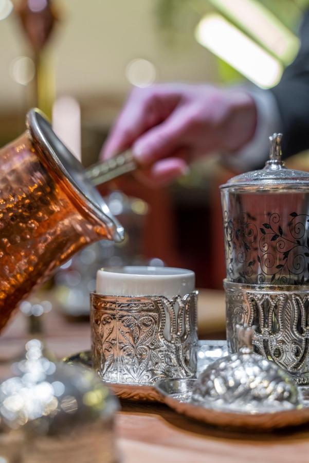 Mercure Trabzon Hotel Экстерьер фото Turkish coffee being served