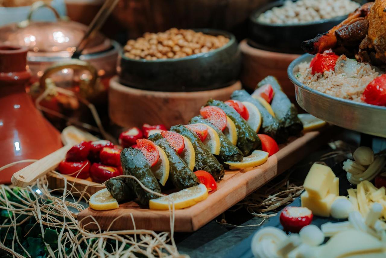 Mercure Trabzon Hotel Экстерьер фото A selection of food at a buffet
